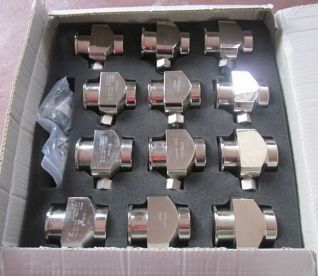 High quality Fuel Injector Clamps Holder Tool Kits for Common Rail System CRT001