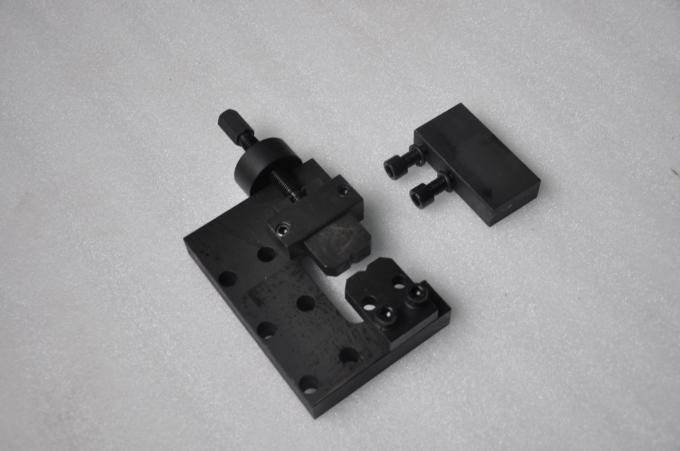 High quality Injector Assemble Disassemble Fix Stand Common Rail Tools CRT017 for 6mm-32mm diameter injector